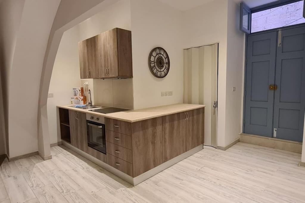 Highly Finished Studio Home In Valletta Luaran gambar